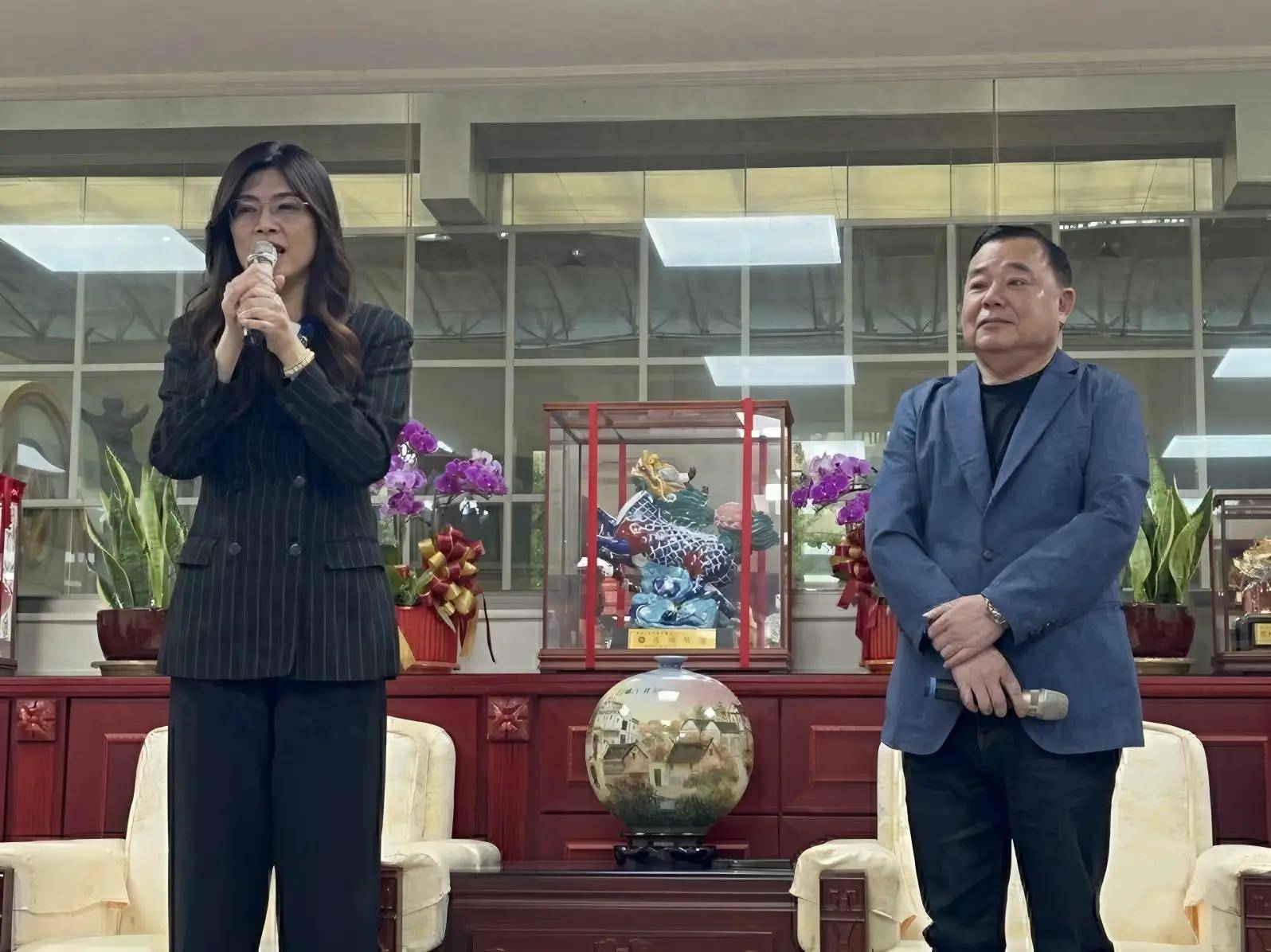 公然與鄭麗文九二共識唱反調(diào)<strong></p>
<p>廢舊物資回收
</strong>？國民黨中央：親美 友日 和陸路線不變:廢舊物資回收
