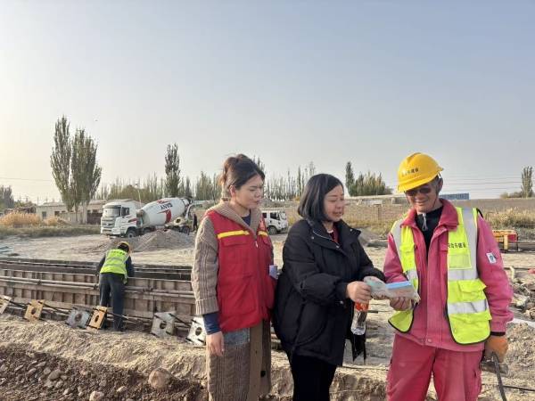 安全生產(chǎn)丨安全宣講進(jìn)工地 共筑平安防火墻:廢舊物資回收

