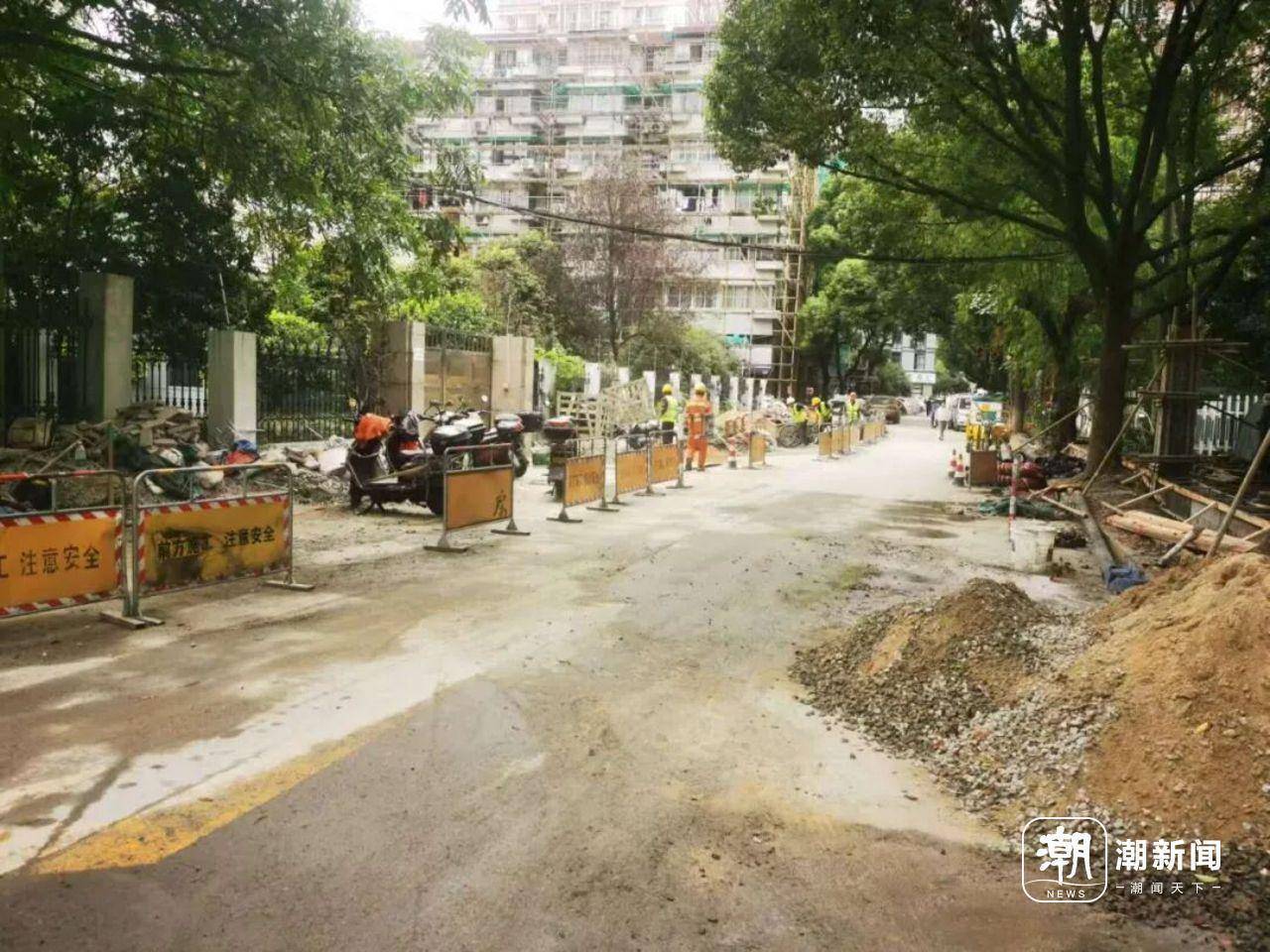 市中心一小區(qū)業(yè)主驚訝發(fā)現(xiàn)：走<strong></p>
<p>廢舊物資回收
</strong>了20多年的“內(nèi)部道路”竟是市政道路:廢舊物資回收
