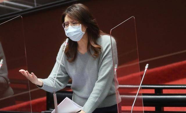 果然沒讓大陸失望！收到賀電不到24小時<strong></p>
<p>廢舊物資回收
</strong>，鄭麗文發(fā)出訪陸信號，賴清德朱立倫都沒想到，信號特殊:廢舊物資回收
