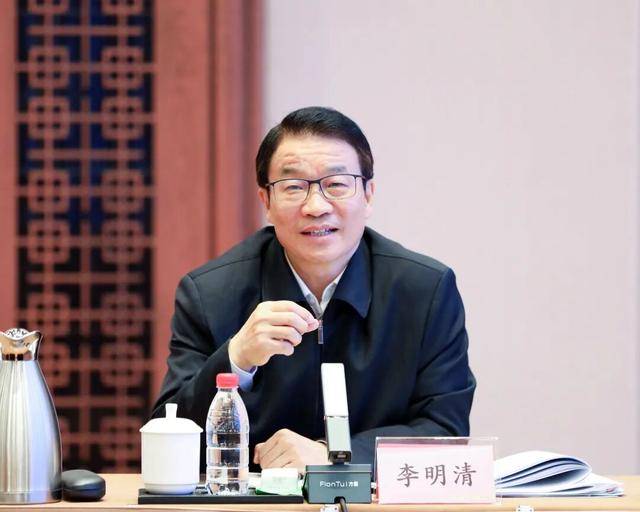 中央批準(zhǔn)<strong></p>
<p>廢舊物資回收
</strong>，陳新武、張偉履新職:廢舊物資回收

