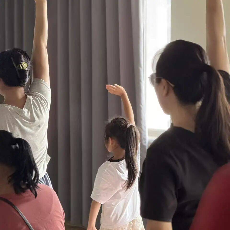 活動回顧 | 杏林課堂——慢“功”出細(xì)活養(yǎng)生功法系列科普課開課啦<strong></p>
<p>廢舊物資回收
</strong>！:廢舊物資回收
