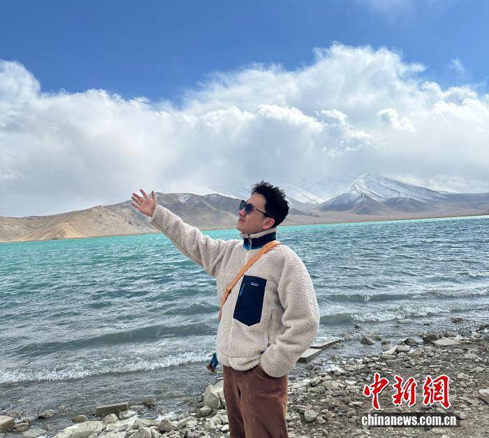 臺(tái)灣IP涌入《沒(méi)出息》評(píng)論區(qū):<strong></p>
<p>廢舊物資回收
</strong>我在臺(tái)灣我要回家:廢舊物資回收