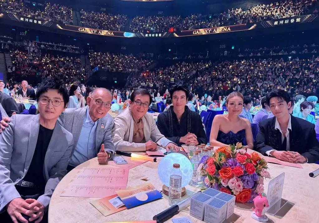 容祖兒回應(yīng)與成龍誤會(huì)<strong></p>
<p>廢舊物資回收
</strong>！稱成龍摸其后背爭議是捕風(fēng)捉影：我完全沒感覺:廢舊物資回收
