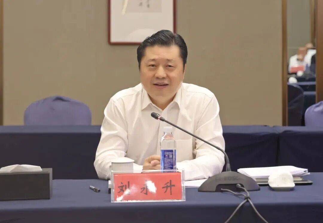省國資委黨委書記、主任劉永升到茅臺(tái)集團(tuán)調(diào)研:廢舊物資回收
