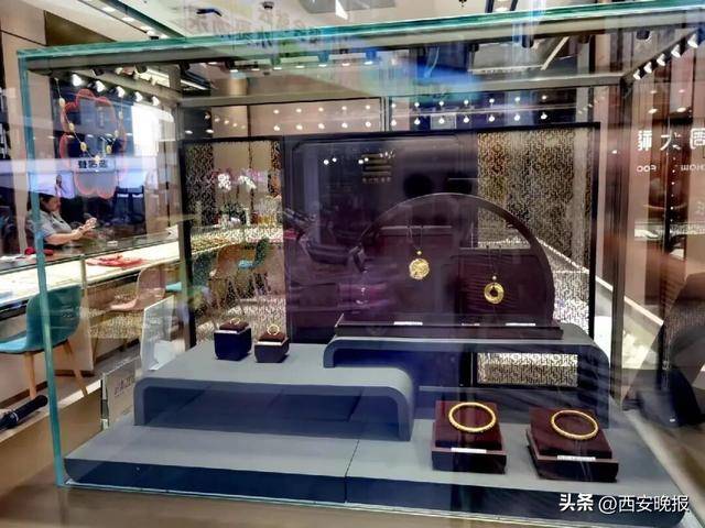 午后突發(fā)，黃金再度大跳水，現(xiàn)貨黃金一度大跌1.92%<strong></p>
<p>廢舊物資回收
</strong>。:廢舊物資回收
