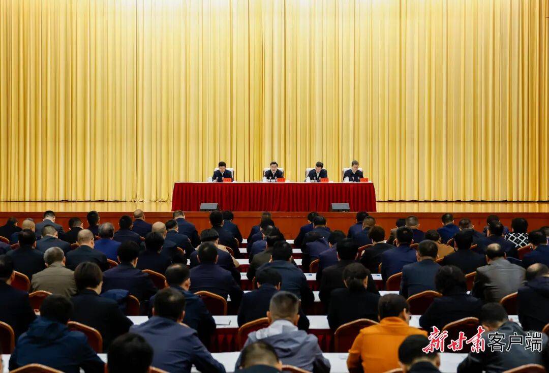靳國衛(wèi)：完全擁護、堅決服從黨中央決定:廢舊物資回收
