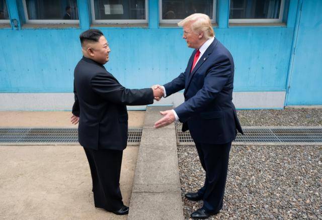 “慶祝”高市早苗上臺(tái)<strong></p>
<p>廢舊物資回收
</strong>，朝鮮用的方式很特別，嚇得對(duì)方趕緊找美國(guó):廢舊物資回收
